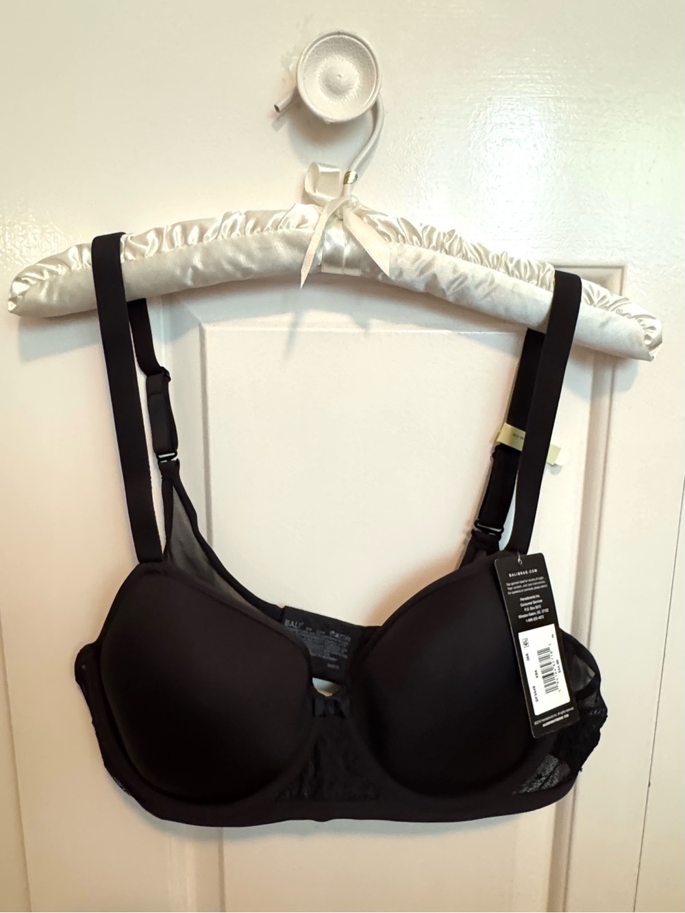 Bali Smoothing Black Bra Size 38B